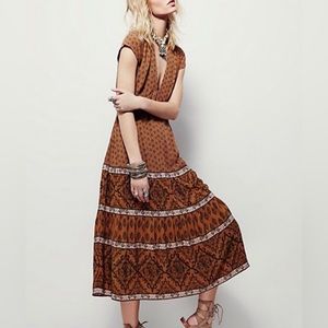 Free People Belle Notte Midi Dress - size 2 - tea combo